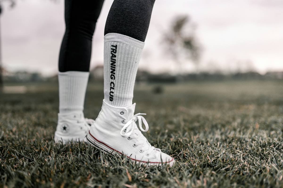 Before and after images showing the benefits of wearing Bloomingdale's wellness pants