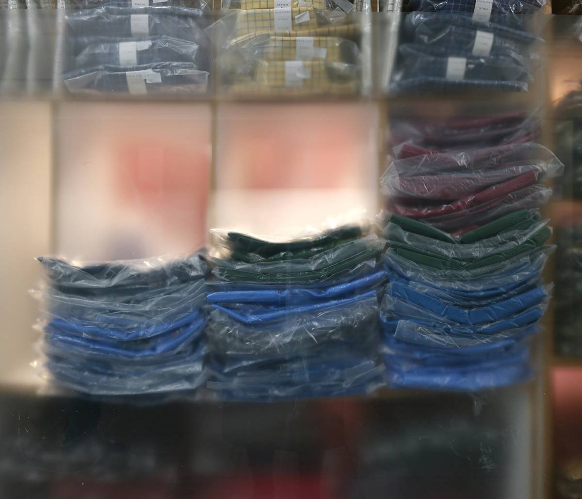 Bar chart showing Bloomingdale's wellness apparel sales growth: 21% in 2022, 29% in 2023, 34% in Q1 2024, sourced from NPD Group