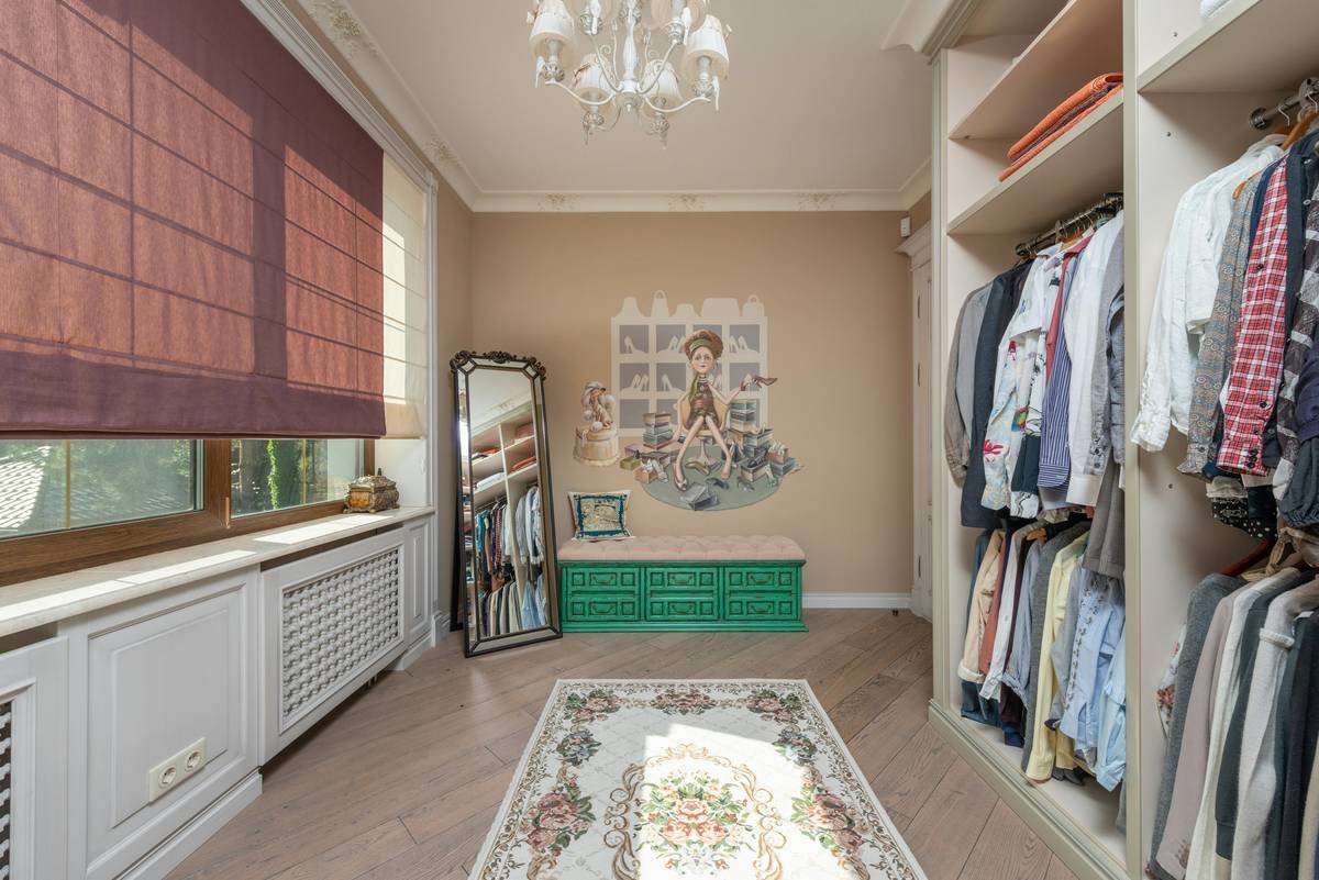 Closet Organization Tips That Actually Work—Especially If You Shop at Bloomingdale’s
