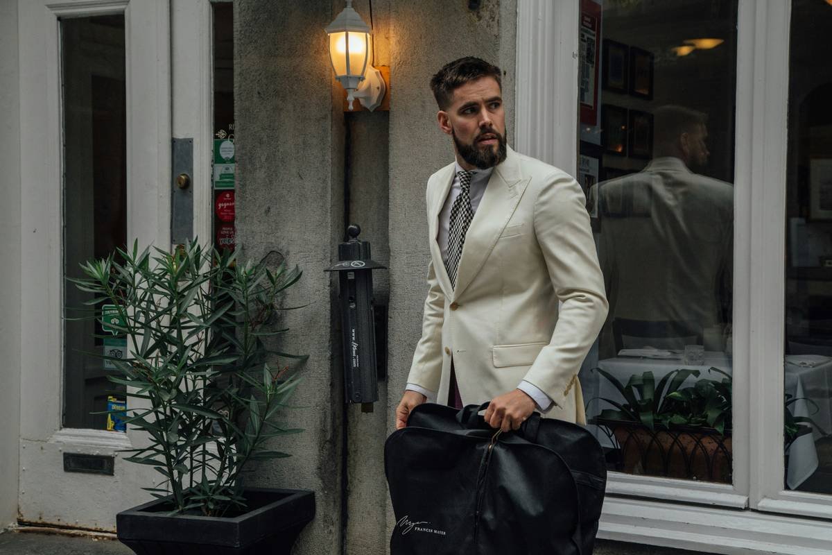 Why Your Suit Wrinkles in Transit—And How Bloomingdale’s Travel Garment Bags Save the Day