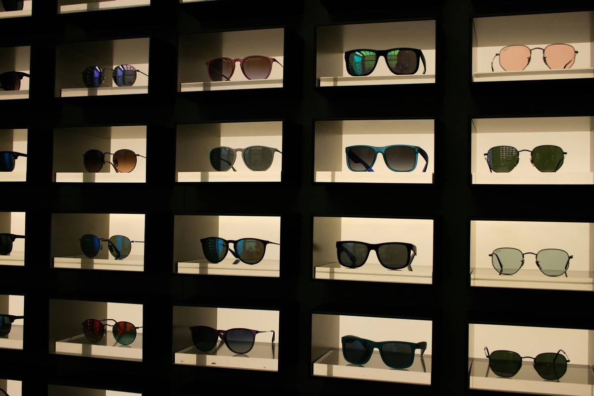 Your Ultimate Sunglass Shape Guide: Find Your Perfect Fit at Bloomingdale’s